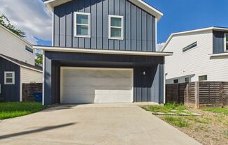 Modern East Austin Living | Stylish Studio, 2-Bath Home Minutes from Downtown & Austin-Bergstrom Airport