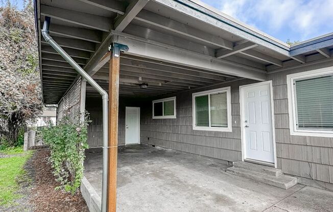 2 beds, 1 bath, 1,000 sqft, $1,650, Unit PDRey563