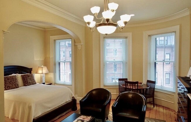 Studio, 1 bath, 395 sqft, $2,300, Unit 2F