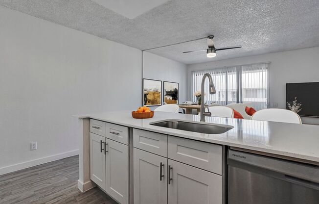 Studio, 1 bath, 452 sqft, $925, Unit 2071