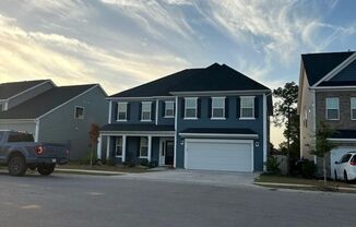 5 beds, 3.5 baths, $3,295