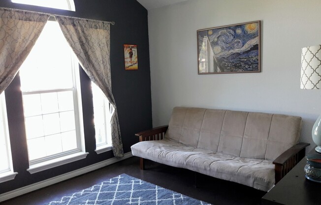 3 beds, 2 baths, $1,595