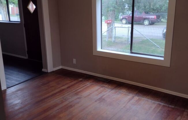 Renovated 2 bed 1.5 bath  home