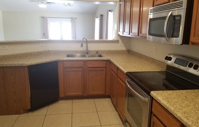 3 beds, 2 baths, $2,050