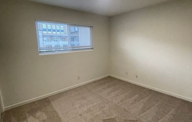 1 bed, 1 bath, $2,295, Unit 19