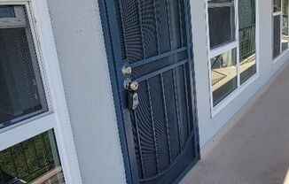 1 bed, 1 bath, 700 sqft, $2,025, Unit 10