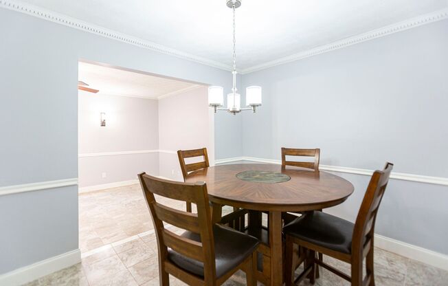 2bd Townhome in the Heart of Tucker