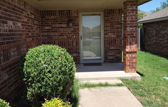 3 beds, 2 baths, $1,450