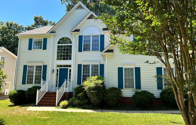 Beautiful 4 Bedroom, 2.5 Bathroom Home in Hampton Park Available NOW!