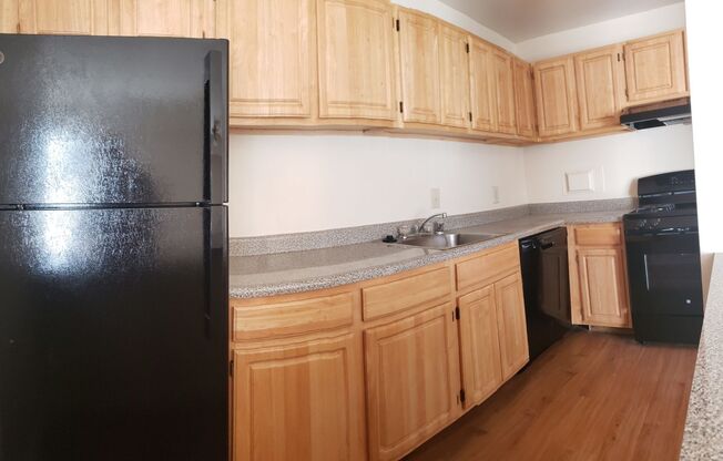 2 beds, 1.5 baths, 1,050 sqft, $1,900, Unit 3351 #302