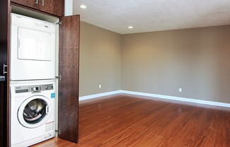 3 beds, 2 baths, 1,000 sqft, $2,149, Unit 3635 #14