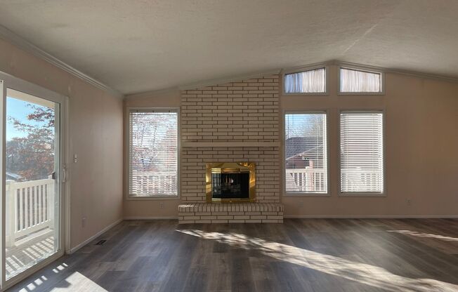 Spacious House on the Northeast Bench in Orem