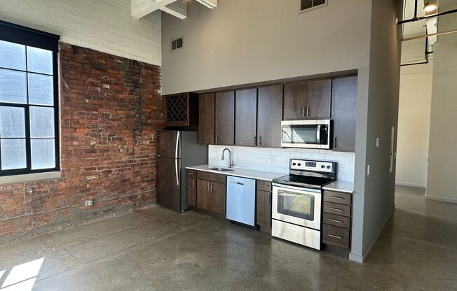 1 bed, 1 bath, 587 sqft, $1,440, Unit 504