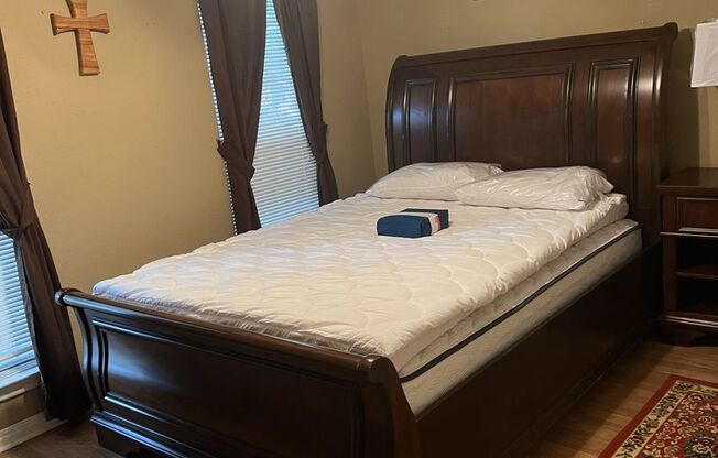 FURNISHED AND MOVE IN READY!