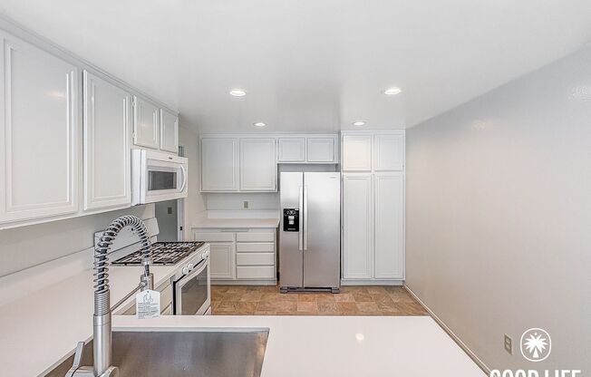 Spacious 3BD/2BA Home in Carlsbad with Community Pool, 2-Car Garage & In-Unit Laundry