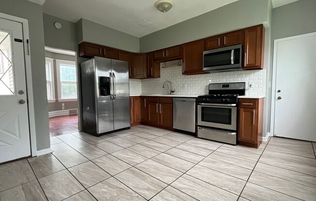 Amazing 3 Bedroom 1 Bathroom Home in West St. Paul