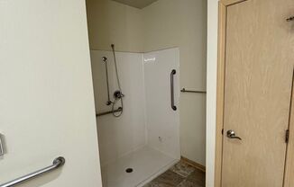 2 beds, 1 bath, 1,061 sqft, $1,136, Unit PHV - 204