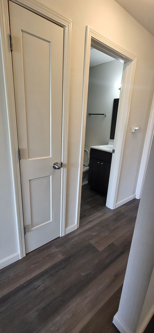 1 bed, 1 bath, 650 sqft, $935, Unit 05235-3