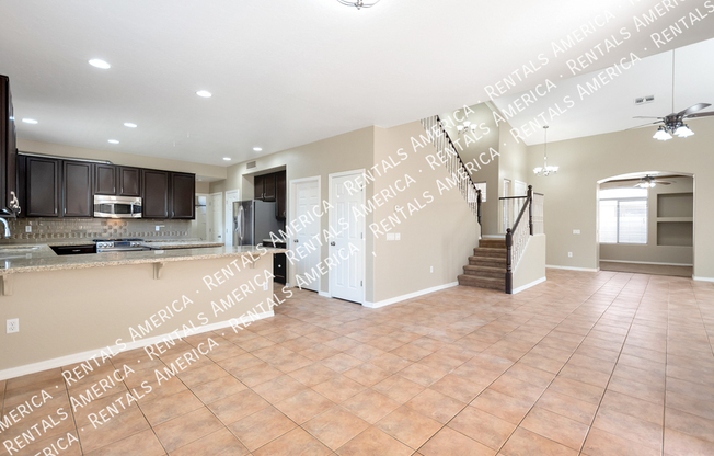 845 E SHEFFIELD AVE
