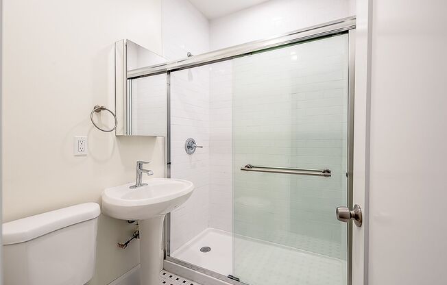Studio, 1 bath, 461 sqft, $1,350, Unit 211
