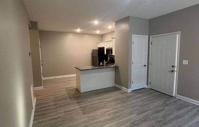 1 bed, 1 bath, 765 sqft, $895, Unit 230 1D