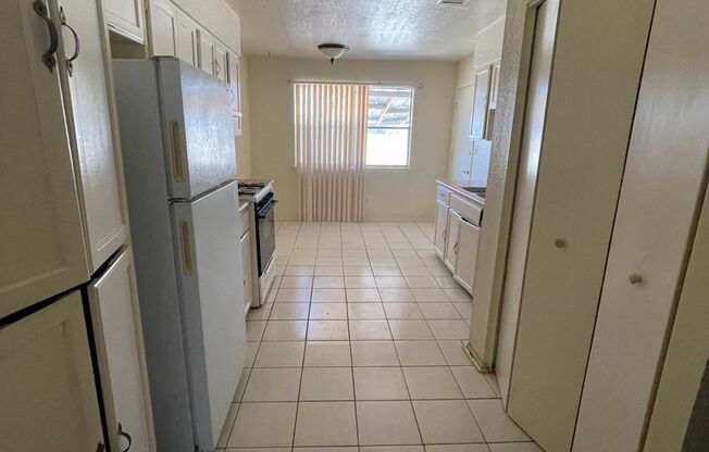 2 beds, 1 bath, $950