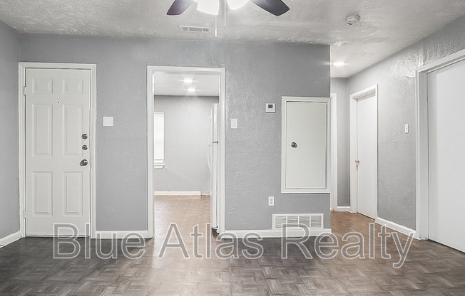 2215 RIVERVIEW DR