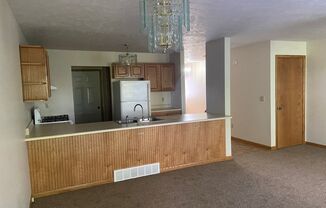 2 beds, 1.5 baths, $1,375, Unit 7182