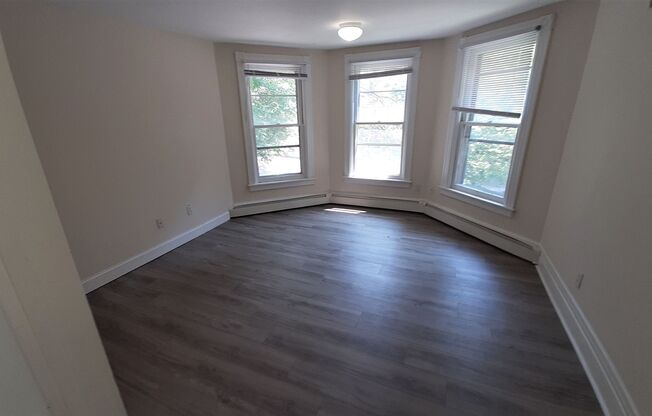 220-222 West Spencer Street