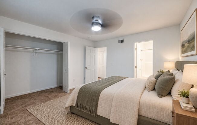 3 beds, 2 baths, 1,200 sqft, $1,995, Unit 2290-03