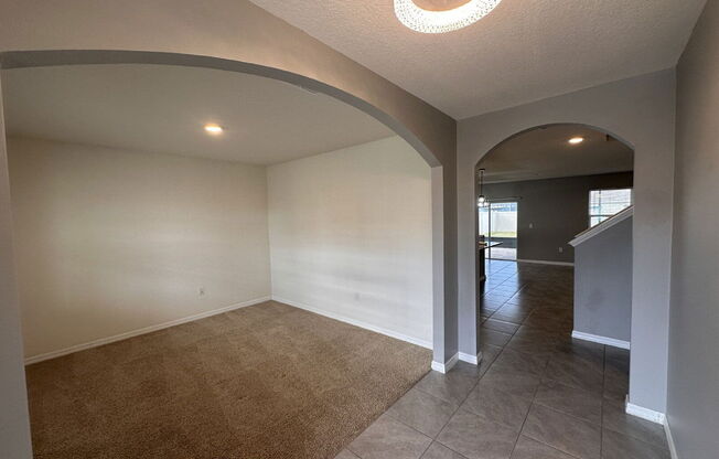 4186 LOOKING GLASS PL