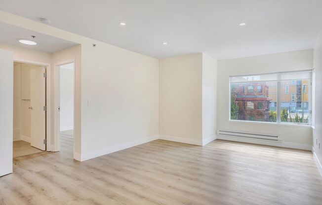 2 beds, 1 bath, 760 sqft, $2,698, Unit 604