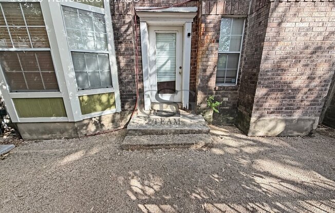16710 HENDERSON PASS