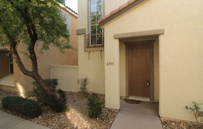 SHOWINGS AVAILABLE NOW