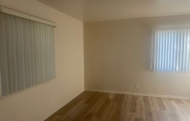 1 bed, 1 bath, 576 sqft, $2,950, Unit Back Unit