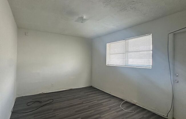 1 bed, 1 bath, 650 sqft, $1,650, Unit 1600-305