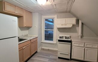 2 beds, 1 bath, $900, Unit Up