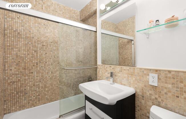 Studio, 1 bath, $4,150, Unit 1021