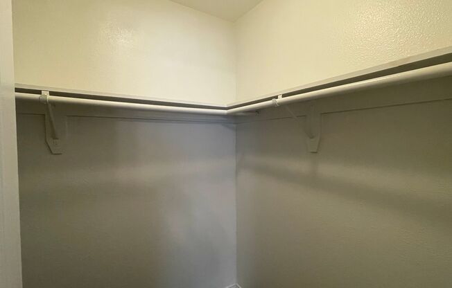 2 beds, 2 baths, 850 sqft, $3,060, Unit 813-08