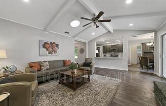 1318 Hanna Circle