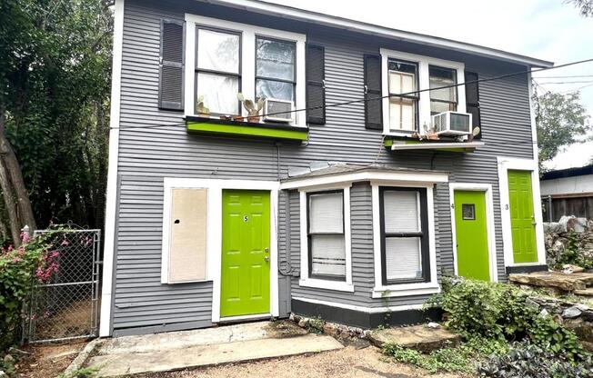 215 CARLETON CT