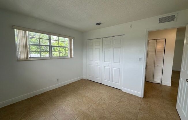 2 beds, 1 bath, 800 sqft, $1,925, Unit 224