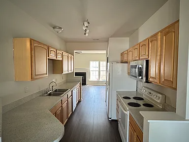 8310 SHINKANSEN DR