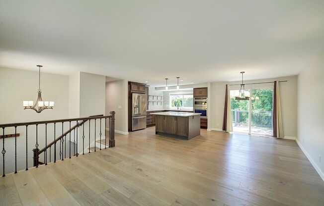4Bd/2.5Ba Kirkland House
