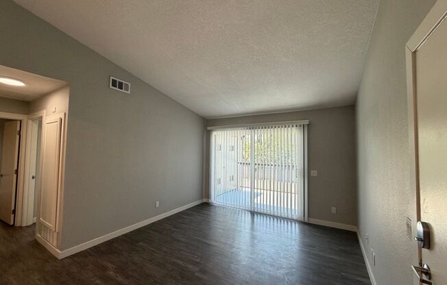 2 beds, 1 bath, 790 sqft, $2,485, Unit H208