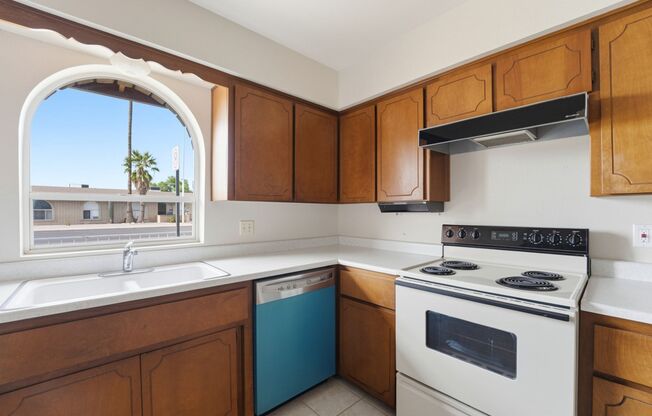 Charming rental home located on a quiet cul-de-sac in the heart of Mesa