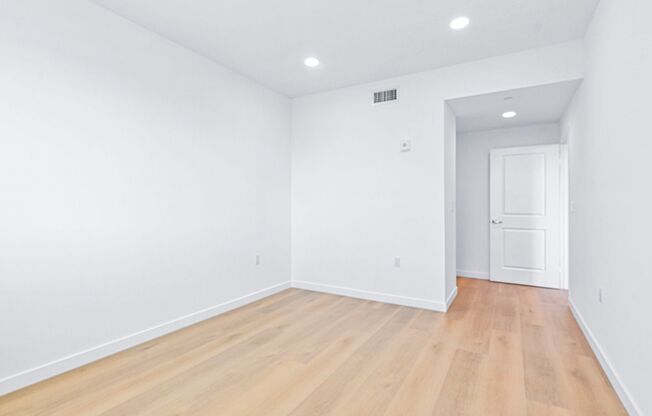 2 beds, 2 baths, 1,100 sqft, $2,899, Unit 407