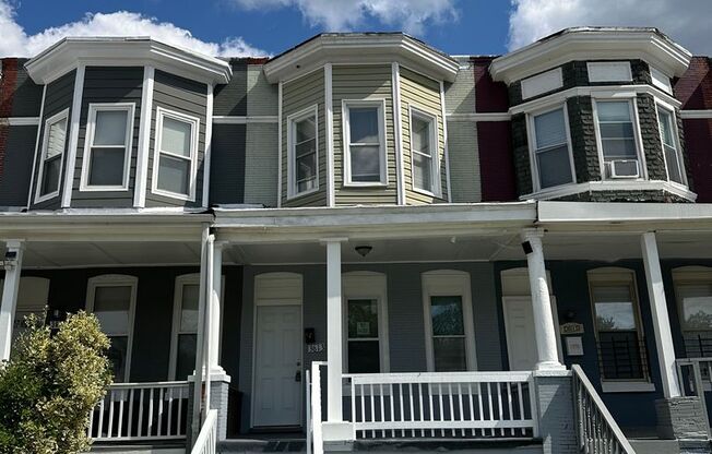 Spacious Home Available for Rent! W/D! Front Porch! Rear Fenced in Yard! Available Now!