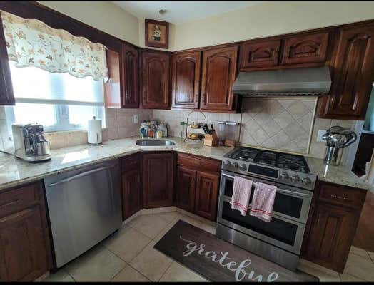 3 beds, 1 bath, 1,150 sqft, $3,250