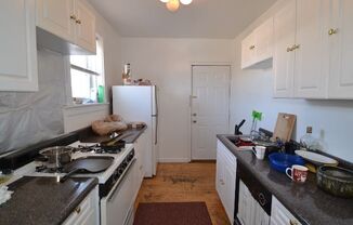 3839 Greenview Ave.